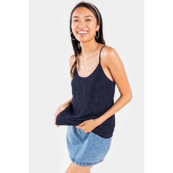 Francesca's | NWT Randie Layered Textured Tank Top - Picture 3 of 11